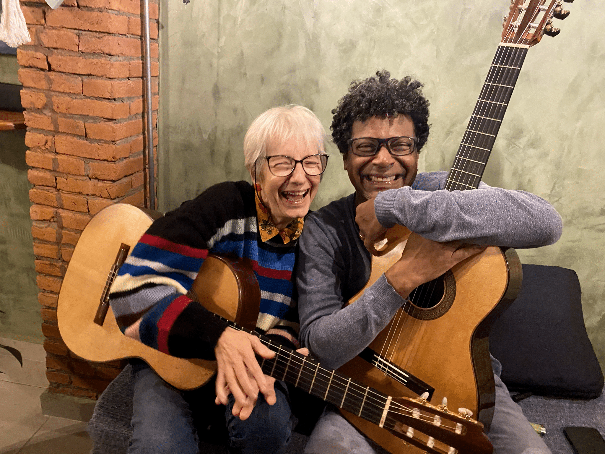 revistaprosaversoearte.com - Marcelo Menezes se apresenta no Teatro da Rotina, com participação das cantoras Carmen Queiroz e Maria Martha