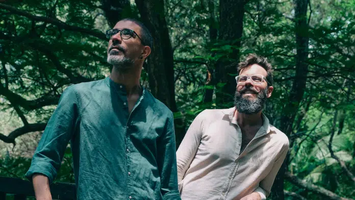 ‘Eu Vi a Música no Ar’, primeiro álbum do duo Sonâncias