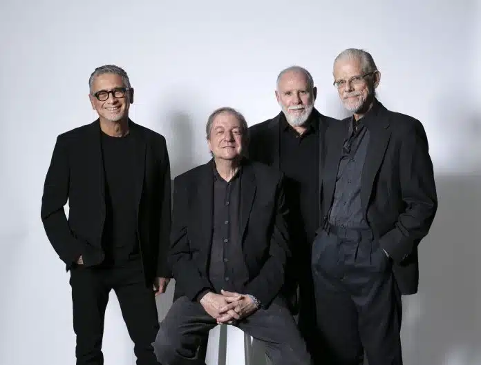 Boca Livre lança ‘Rasgamundo’, 16º álbum do grupo