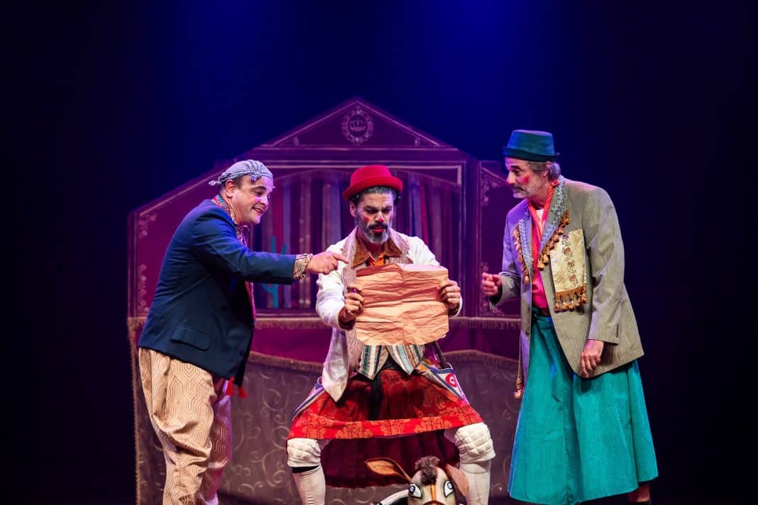 Espetáculo ‘Mundo Suassuna’ se apresenta no Teatro Flávio Império