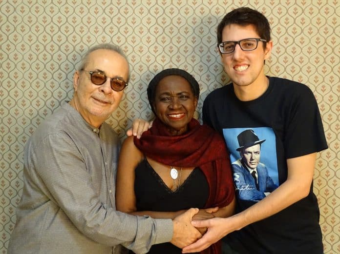 Áurea Martins comemora aniversário no dia 13 de junho, em show com João Senise e Gilson Peranzzetta