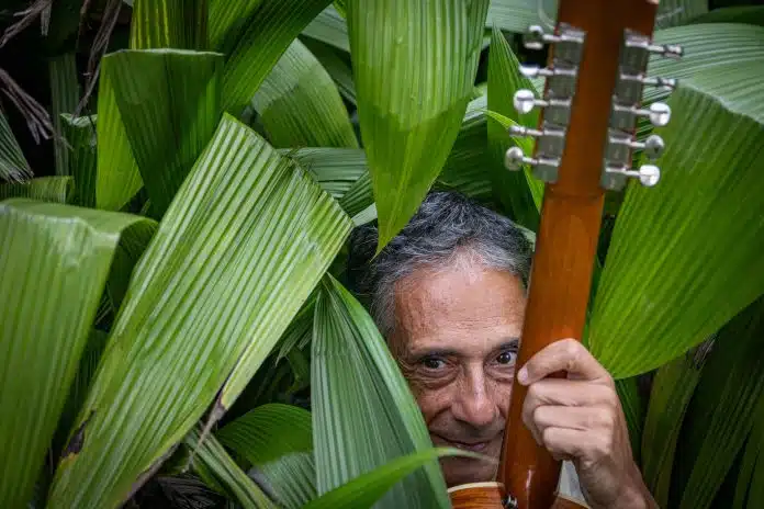 Paulo Freire lança álbum ‘A Mula’