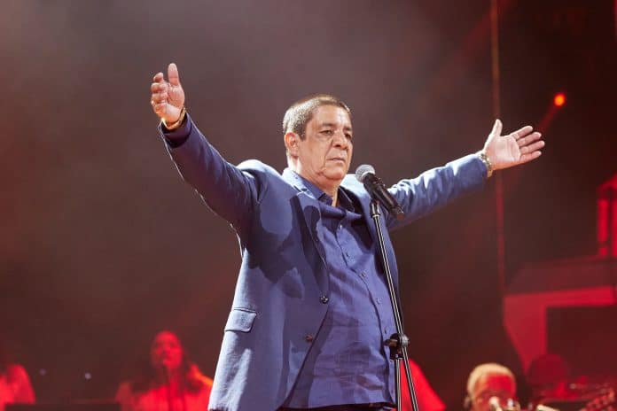Zeca Pagodinho lança álbum e audiovisual celebrando 40 anos de carreira