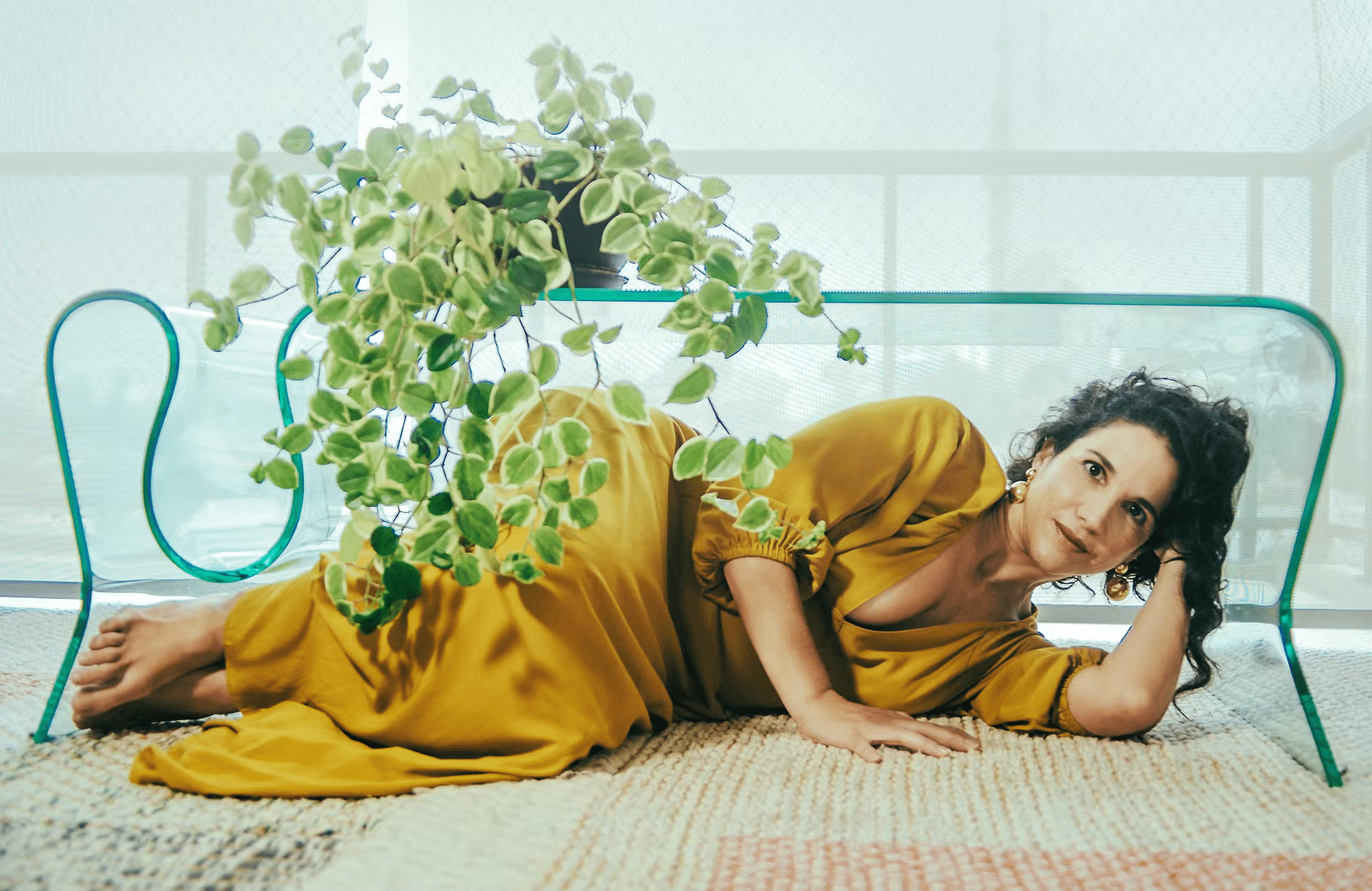 revistaprosaversoearte.com - Ver&ocirc;nica Ferriani apresenta show 'Cochicho no sil&ecirc;ncio vira barulho, irm&atilde;' no Sesc Pinheiros