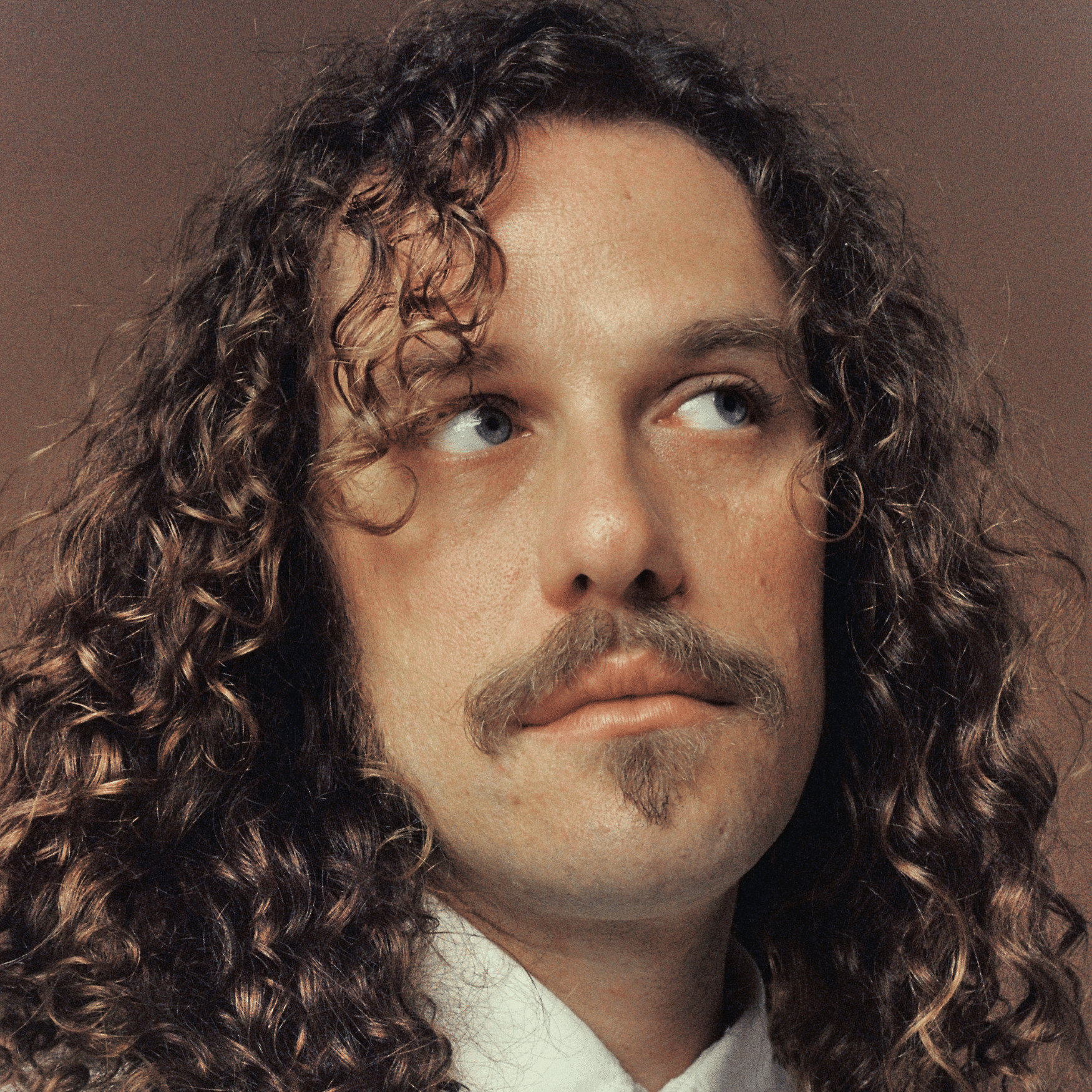revistaprosaversoearte.com - Fl&aacute;vio Vasconcelos lan&ccedil;a &aacute;lbum 'Tudo que eu mesmo inventei'