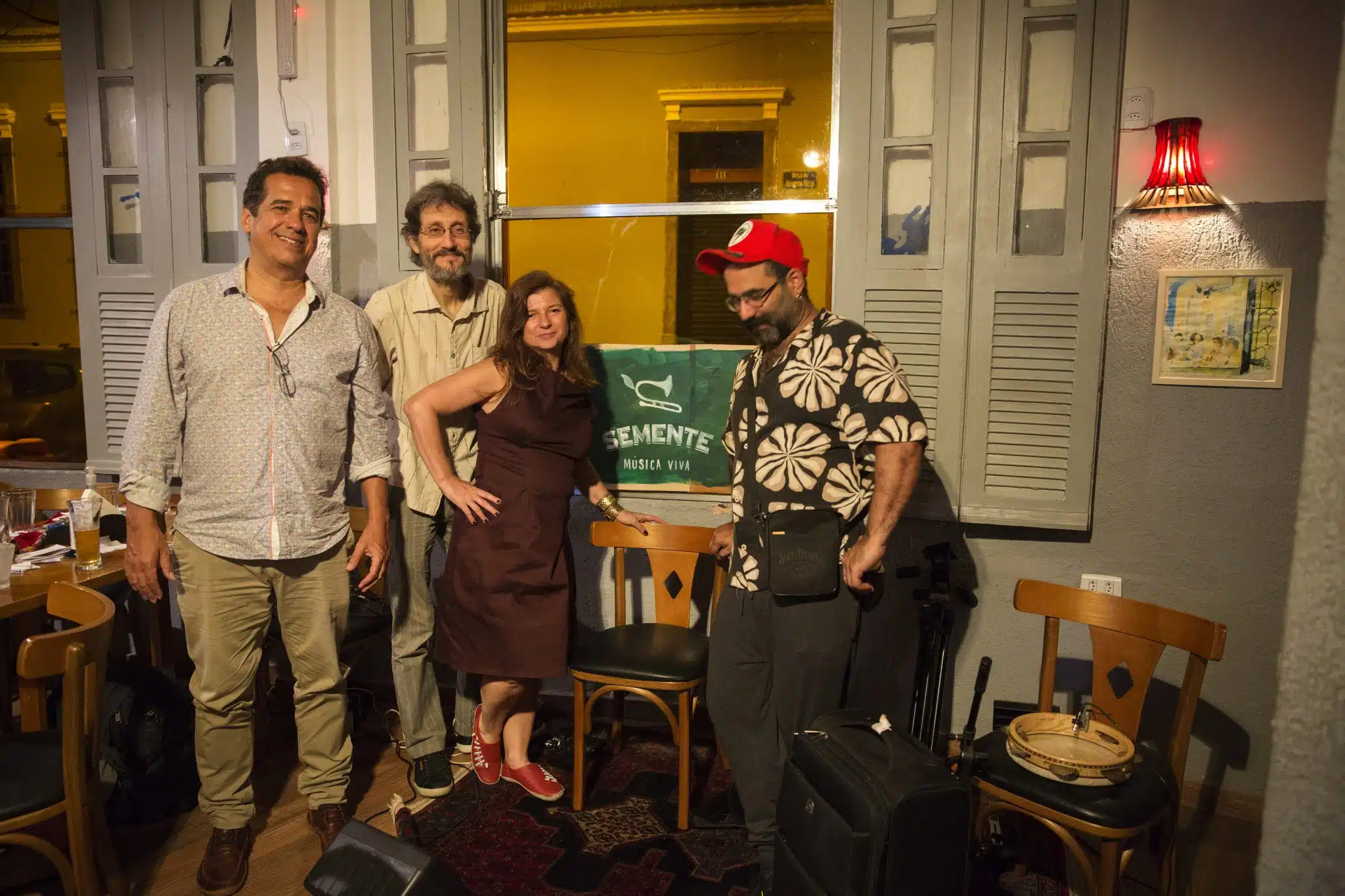 Escola de Música da Rocinha exibe videoclipe "Samba pro Semente" revistaprosaversoearte.com - Escola de Música da Rocinha exibe videoclipe "Samba pro Semente"