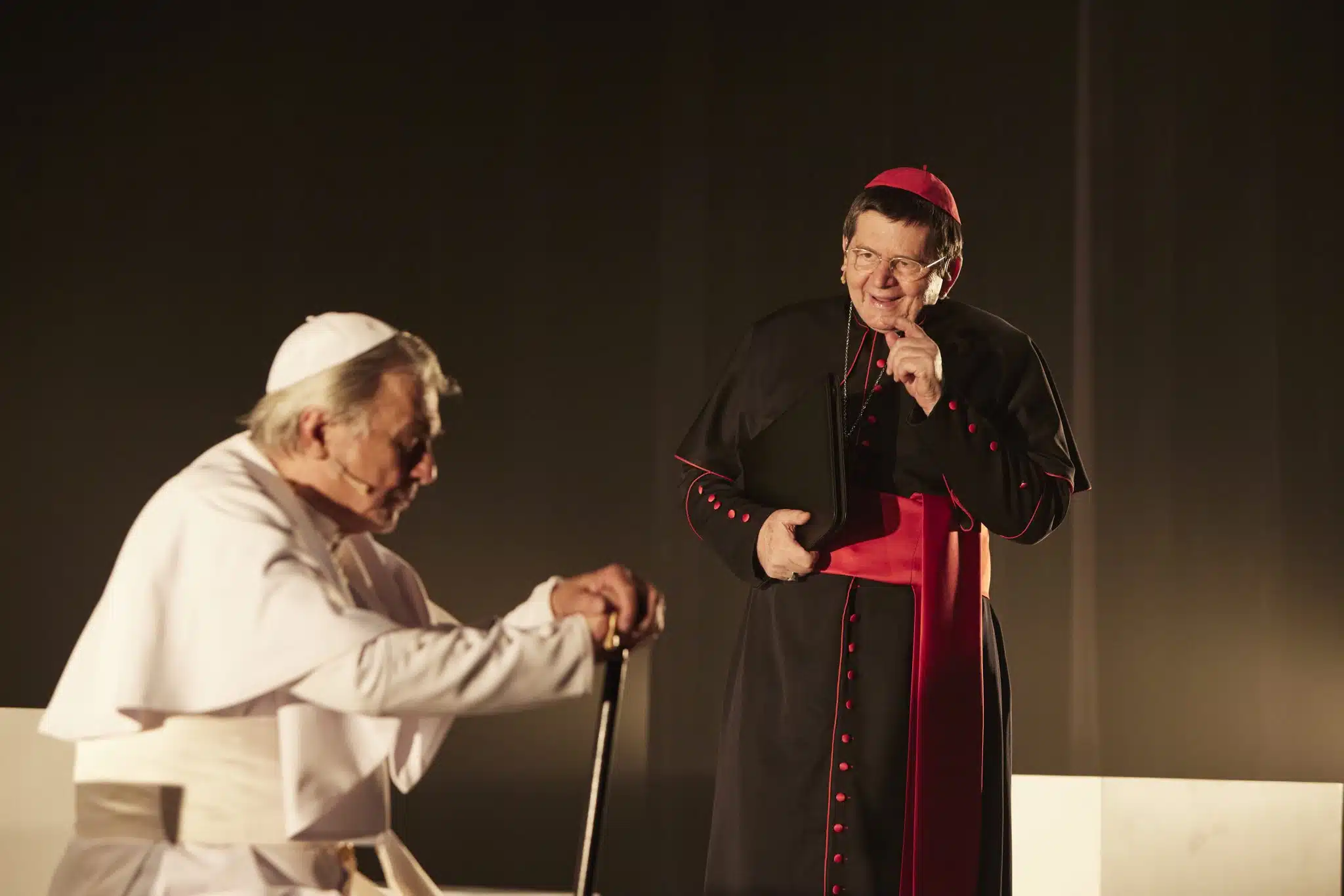 Celso Frateschi e Zécarlos Machado protagonizam Dois Papas no Sesc Santo Amaro revistaprosaversoearte.com - Celso Frateschi e Zécarlos Machado protagonizam Dois Papas no Sesc Santo Amaro