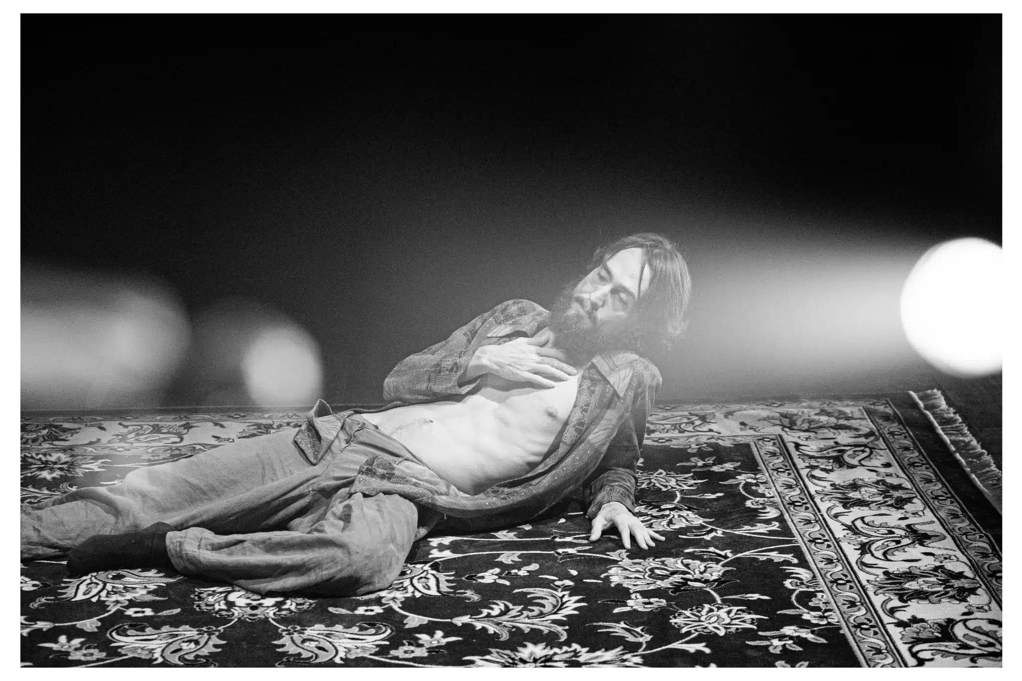 Espetáculo 'Sidarta', com Angel Ferreira estreia temporada no Teatro Poeirinha revistaprosaversoearte.com - Espetáculo 'Sidarta', com Angel Ferreira estreia temporada no Teatro Poeirinha