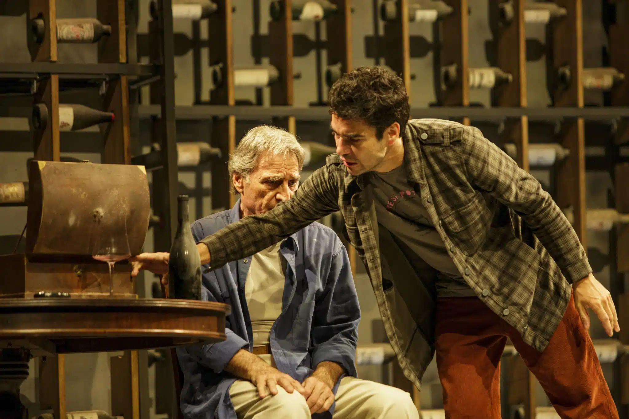 Herson Capri e Caio Blat voltam em cartaz com o sucesso 'Memórias do Vinho', no Teatro Renaissance revistaprosaversoearte.com - Herson Capri e Caio Blat voltam em cartaz com o sucesso 'Memórias do Vinho', no Teatro Renaissance