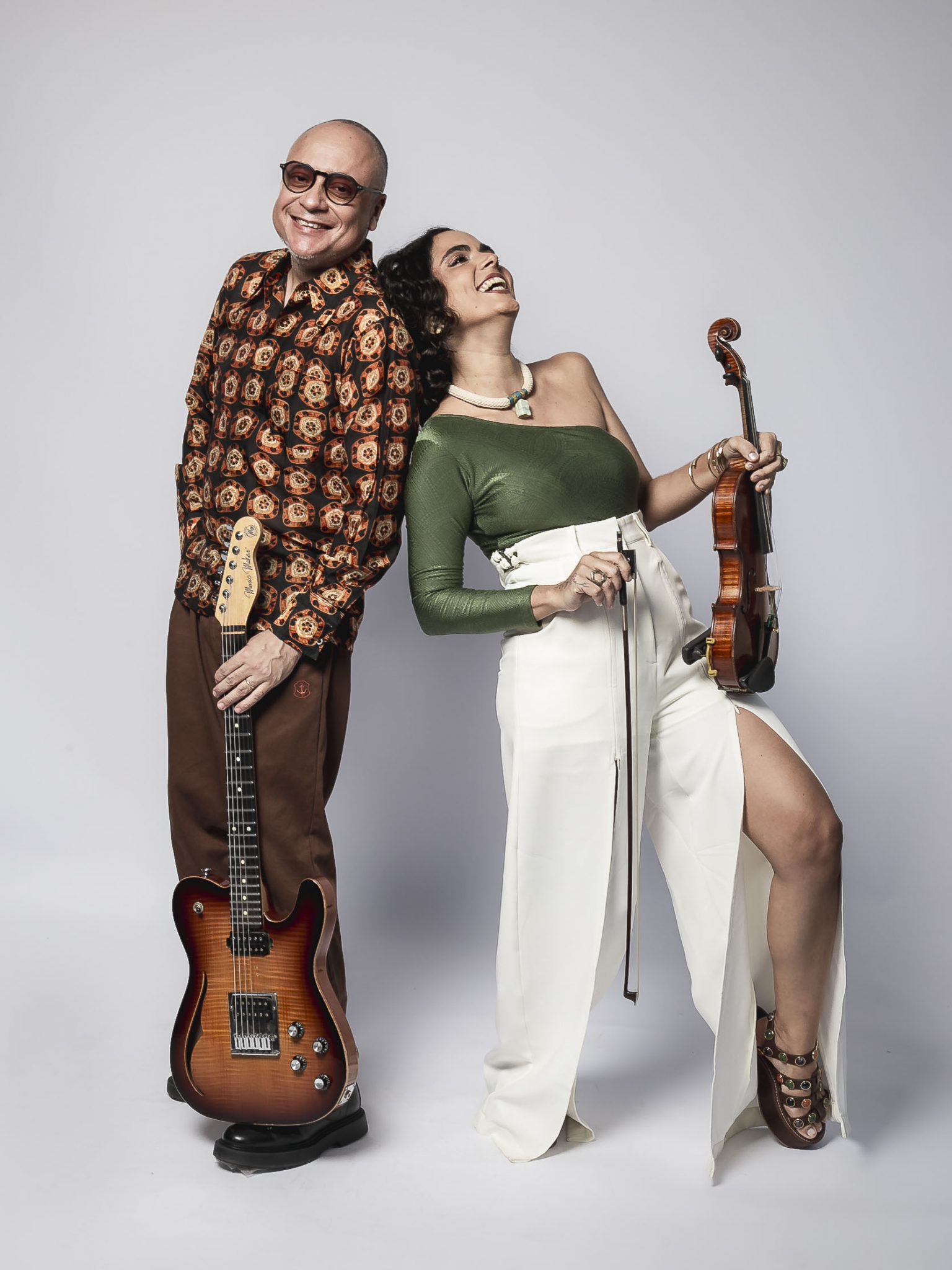 Carol Panesi e Fábio Leal lançam EP 'Duo Repicado' revistaprosaversoearte.com - Carol Panesi e Fábio Leal lançam EP 'Duo Repicado'