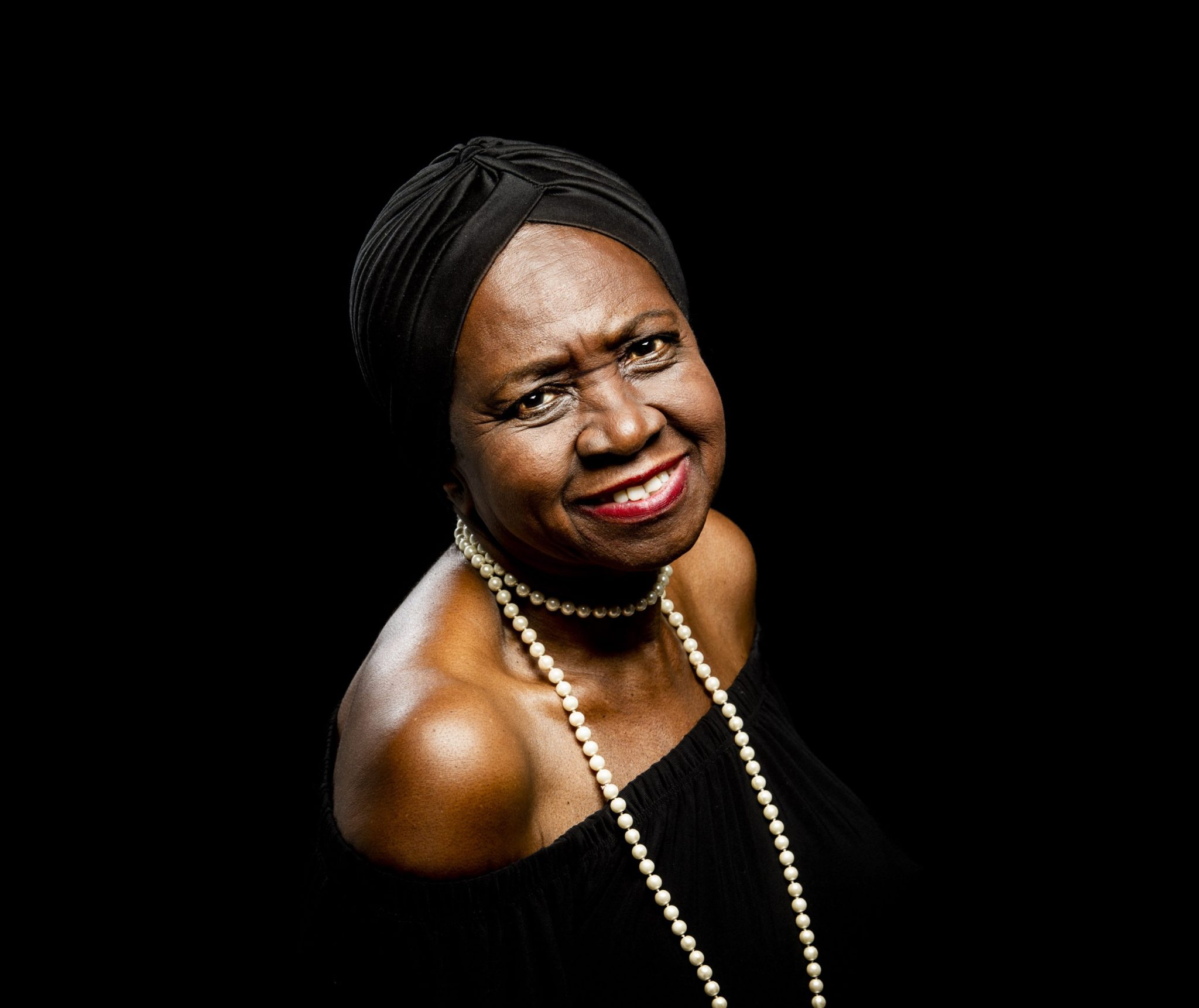 Teatro Rival Petrobras | Áurea Martins 85 anos revistaprosaversoearte.com - Teatro Rival Petrobras | Áurea Martins 85 anos