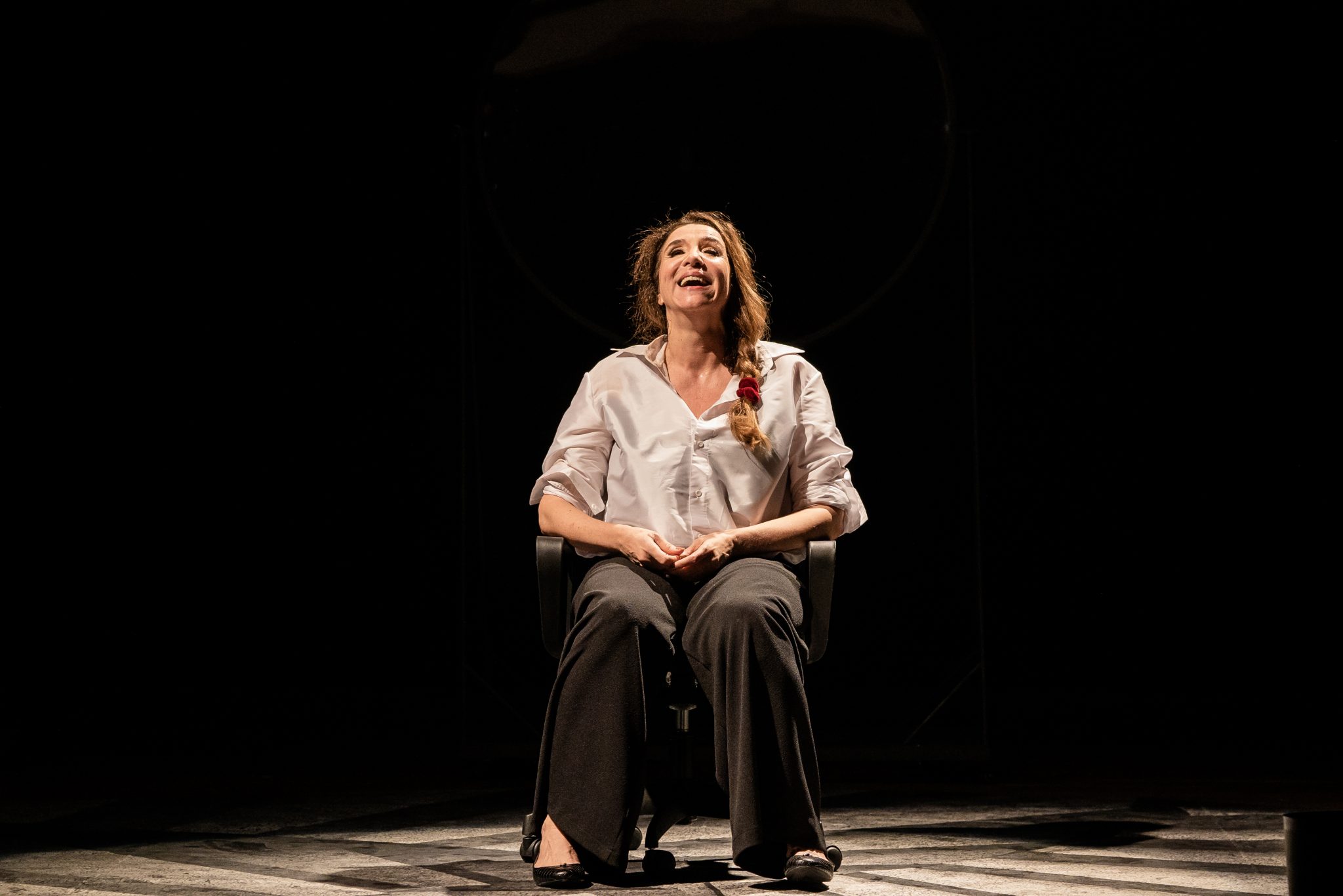 Espetáculo 'Bárbara' com Marisa Orth estreia curta temporada no Teatro Bravos revistaprosaversoearte.com - Espetáculo 'Bárbara' com Marisa Orth estreia curta temporada no Teatro Bravos