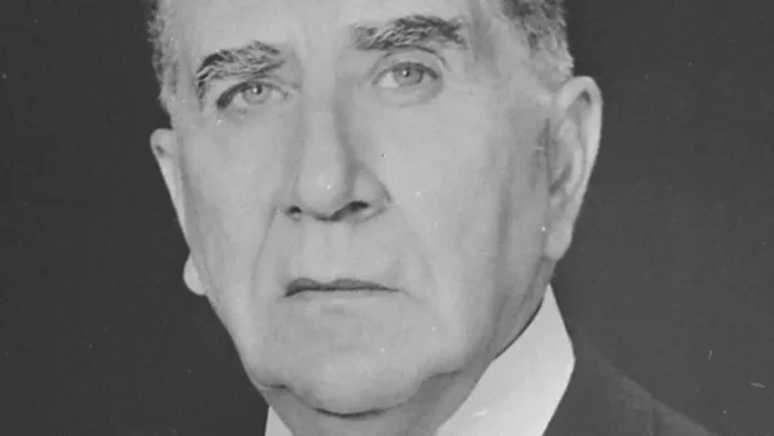 Conselho Universitário da Uerj revoga título de Doutor Honoris Causa do ex-presidente Emílio Médici