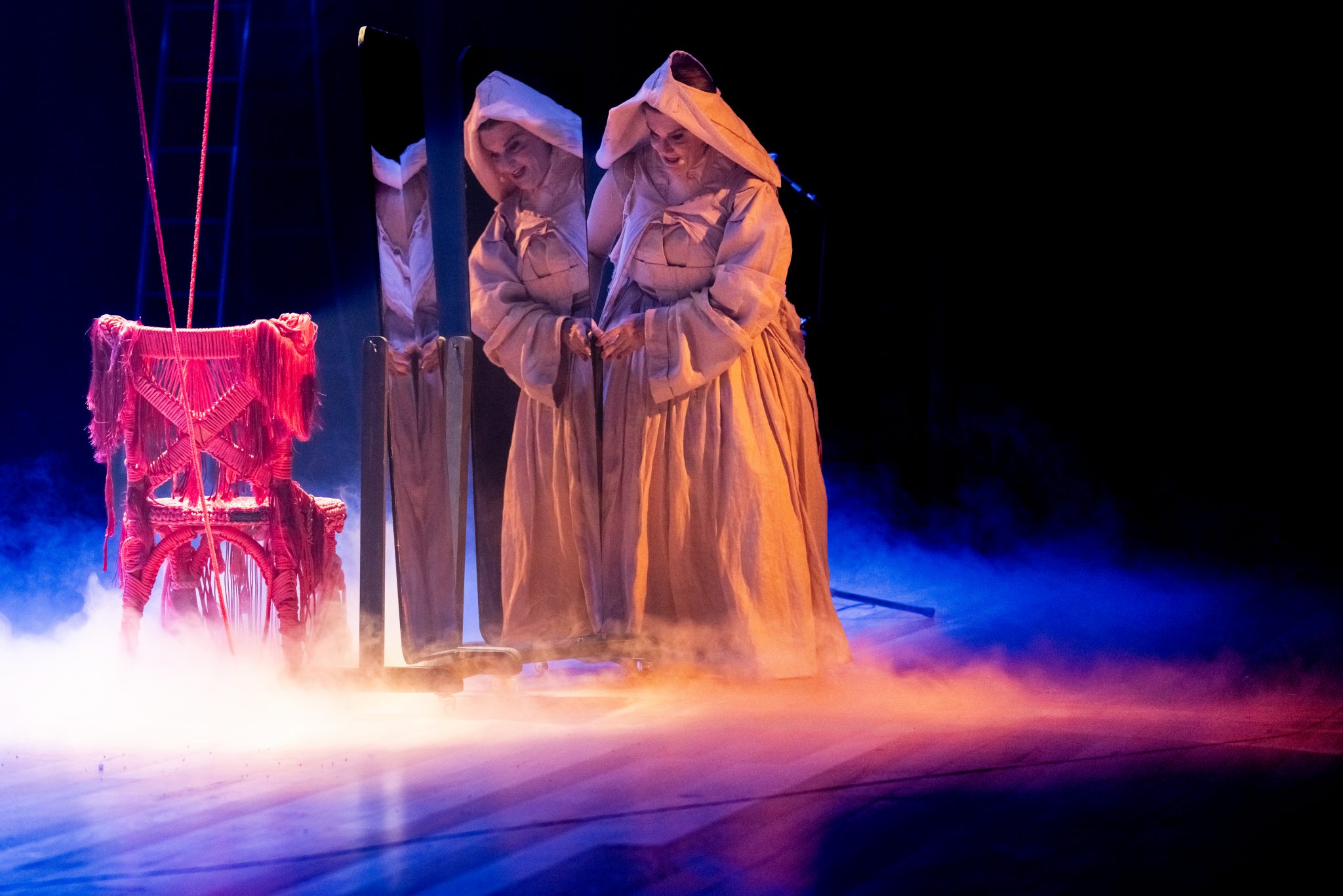 Em cartaz: Espetáculo 'Ânima', com Beth Zalcman no Teatro B32 revistaprosaversoearte.com - Em cartaz: Espetáculo 'Ânima', com Beth Zalcman no Teatro B32