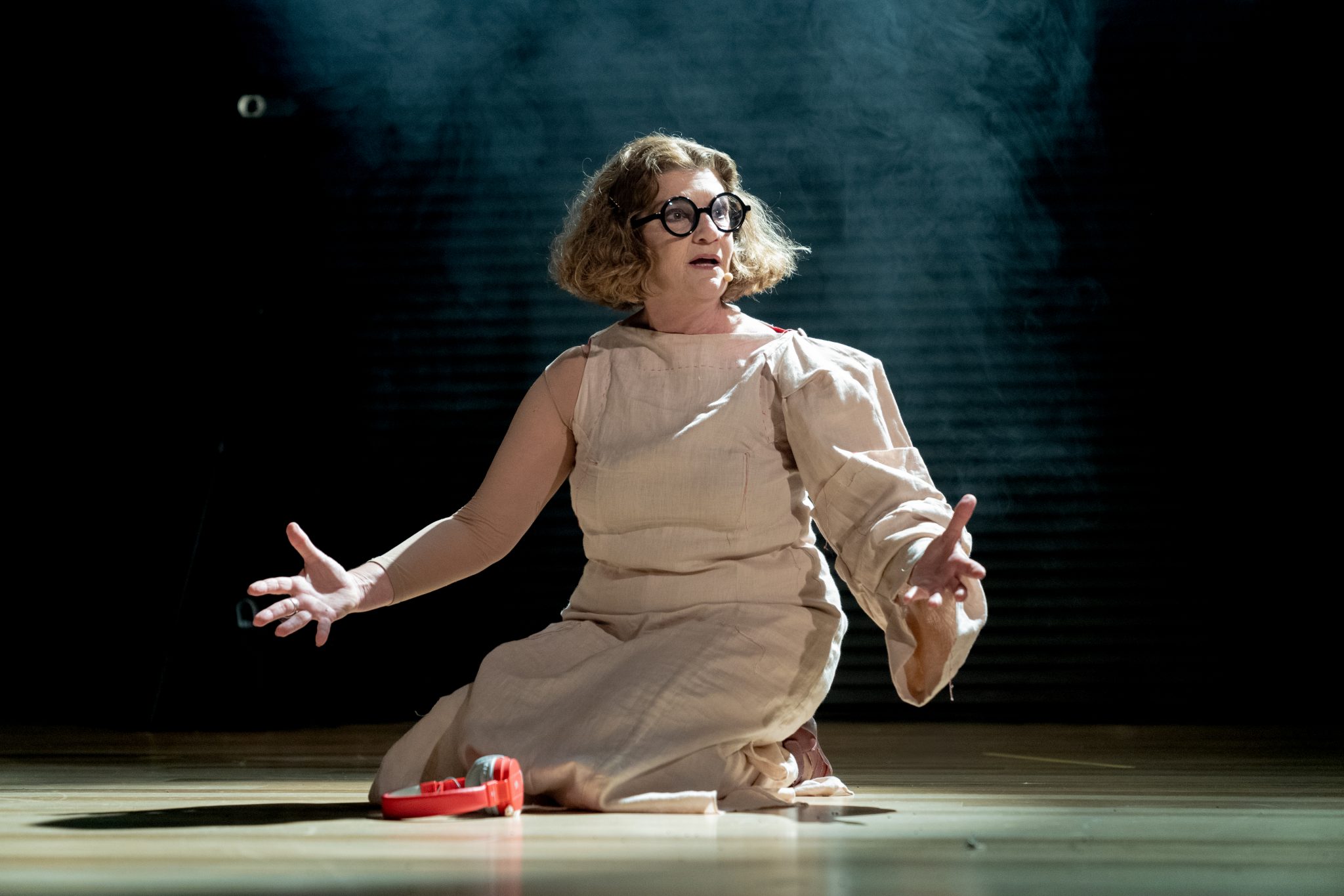 Em cartaz: Espetáculo 'Ânima', com Beth Zalcman no Teatro B32 revistaprosaversoearte.com - Em cartaz: Espetáculo 'Ânima', com Beth Zalcman no Teatro B32