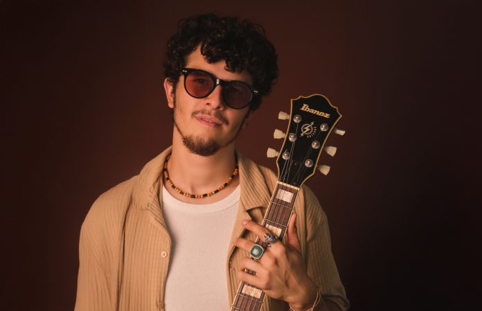 Guto Pinaud leva seu Pop Blues Brasileiro em turnê pelo RJ e MG