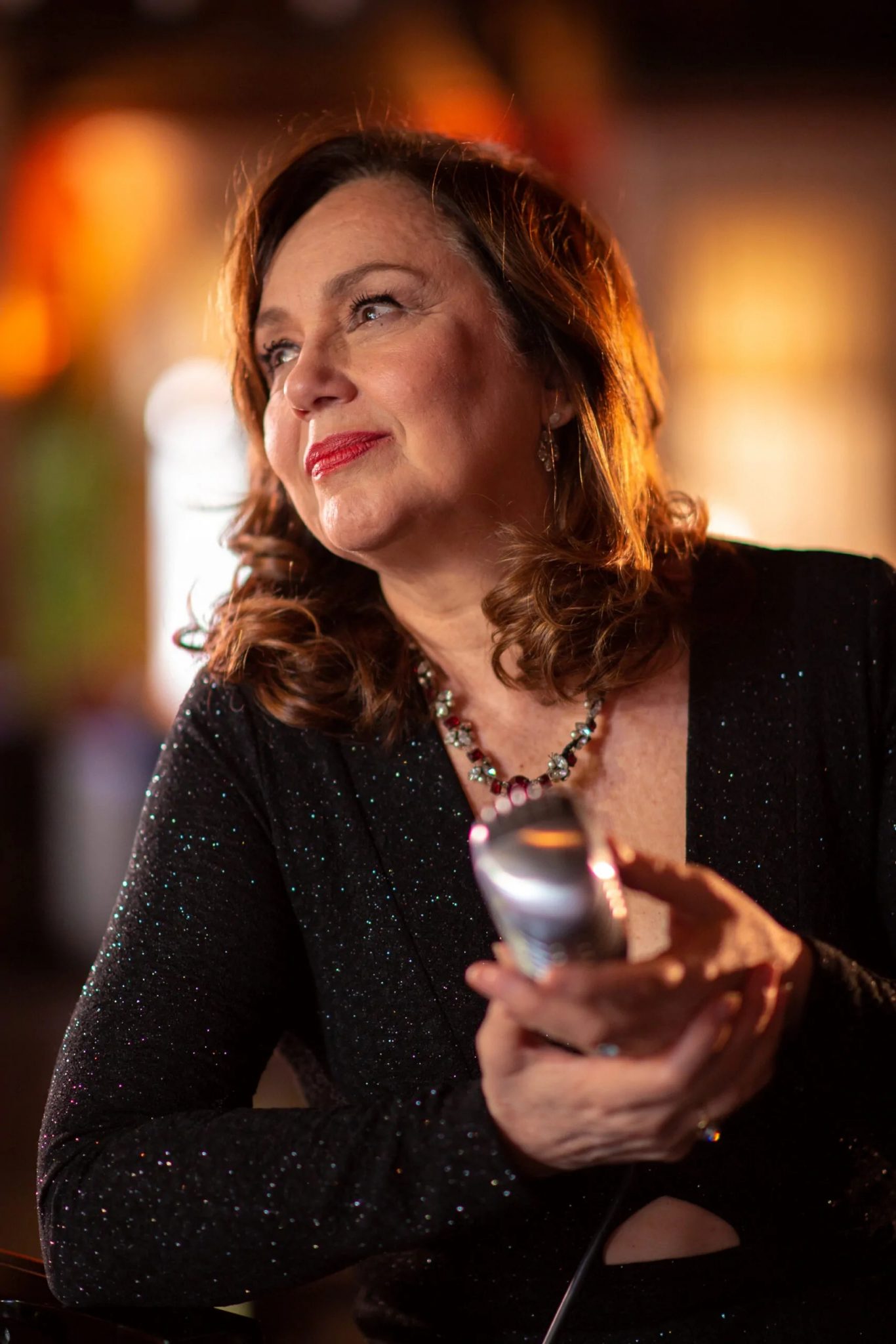Entrevista com a cantora Jane Duboc, por Daniela Aragão revistaprosaversoearte.com - Entrevista com a cantora Jane Duboc, por Daniela Aragão