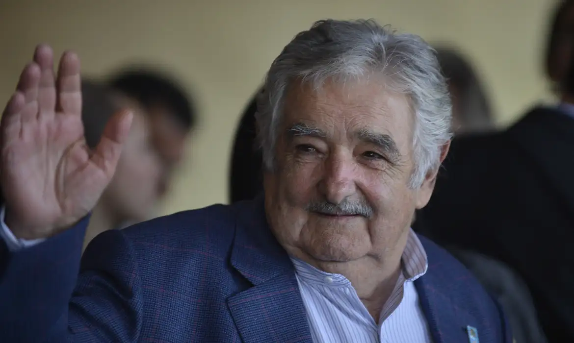 José Mujica: o ousado político uruguaio, o 'presidente mais pobre do mundo' revistaprosaversoearte.com - José Mujica: o ousado político uruguaio, o 'presidente mais pobre do mundo'