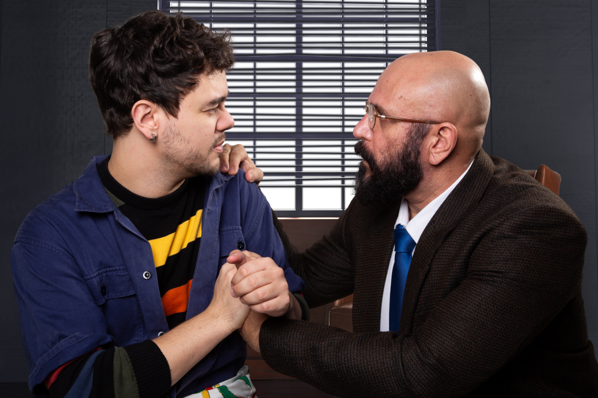 Luccas Papp e Marcos Lacerda no espetáculo 'O Ponto Final' revistaprosaversoearte.com - Luccas Papp e Marcos Lacerda no espetáculo 'O Ponto Final'