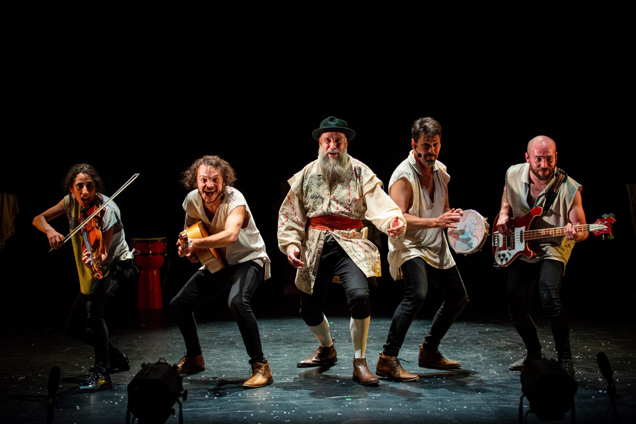 Compañía Tryo Teatro Banda estreia 'Três histórias que mudaram a história' no CCBB RJ revistaprosaversoearte.com - Compañía Tryo Teatro Banda estreia 'Três histórias que mudaram a história' no CCBB RJ