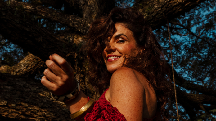 Mariana Aydar lança single ‘Xote Destino’
