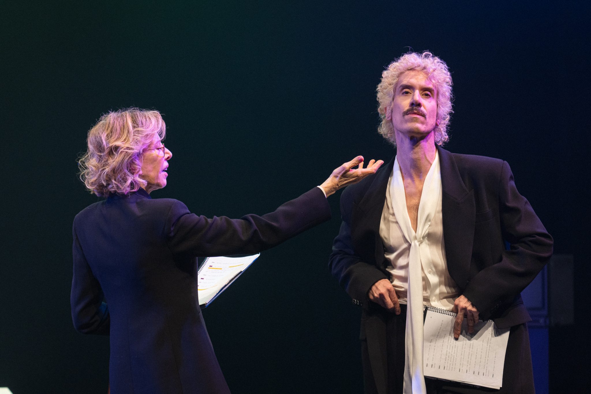 Espetáculo "A Última Entrevista de Marília Gabriela" estreita temporada no Teatro Porto revistaprosaversoearte.com - Espetáculo "A Última Entrevista de Marília Gabriela" estreita temporada no Teatro Porto