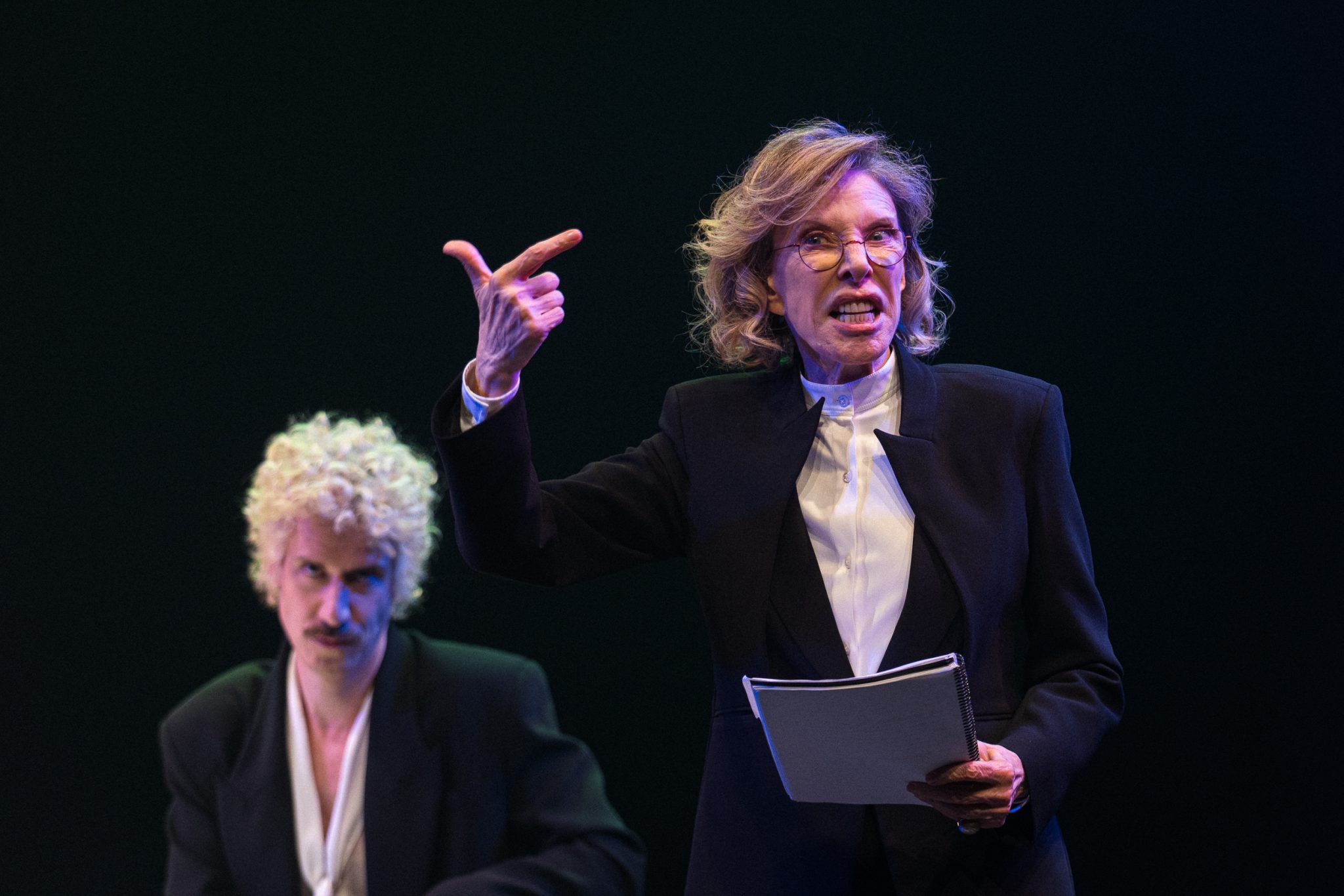Espetáculo "A Última Entrevista de Marília Gabriela" estreita temporada no Teatro Porto revistaprosaversoearte.com - Espetáculo "A Última Entrevista de Marília Gabriela" estreita temporada no Teatro Porto