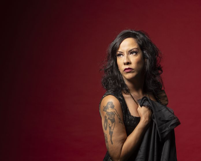 Marya Bravo lança álbum ‘Eterno Talvez’