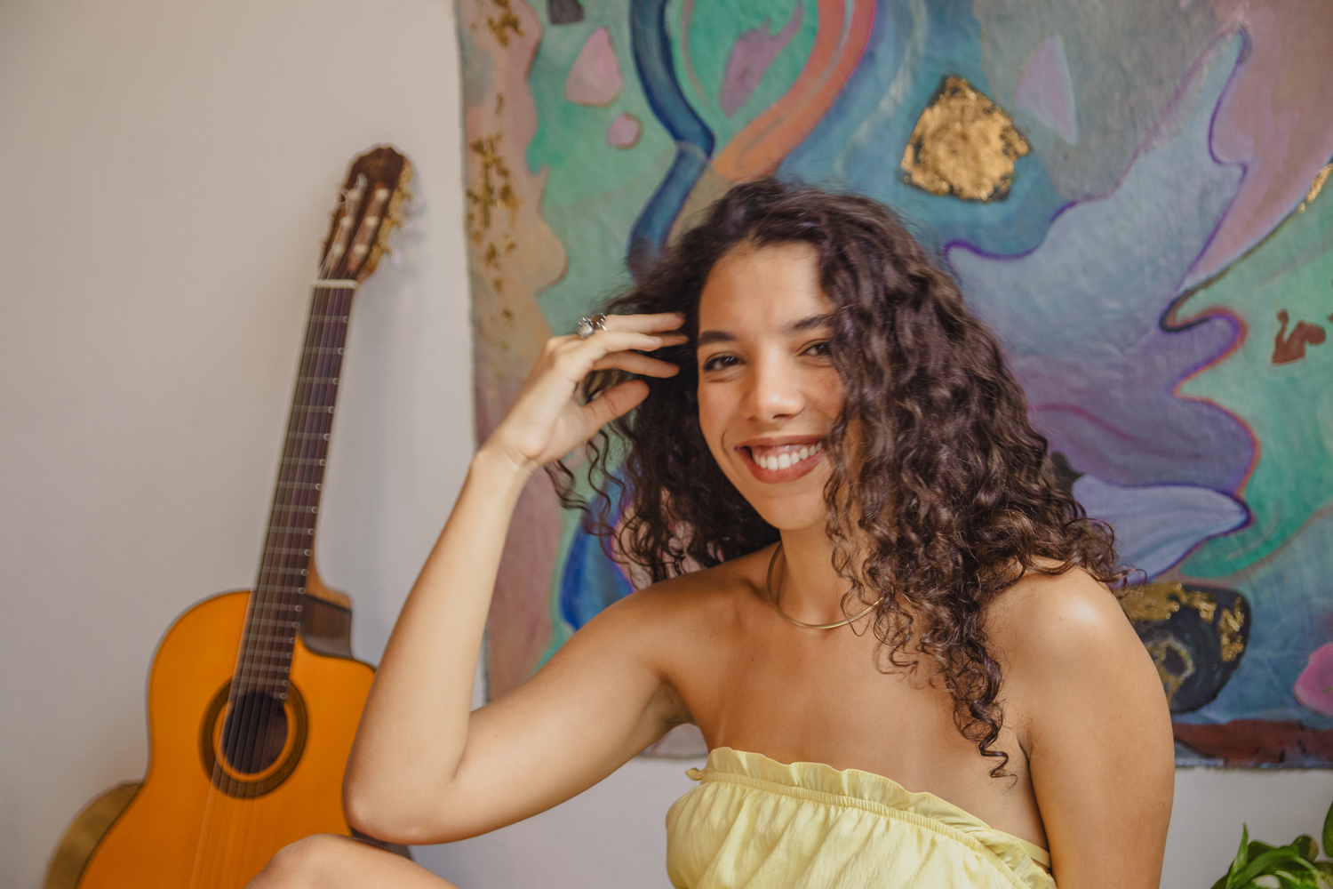 Mirceia Jordana lança o seu primeiro álbum, ‘À vontade’