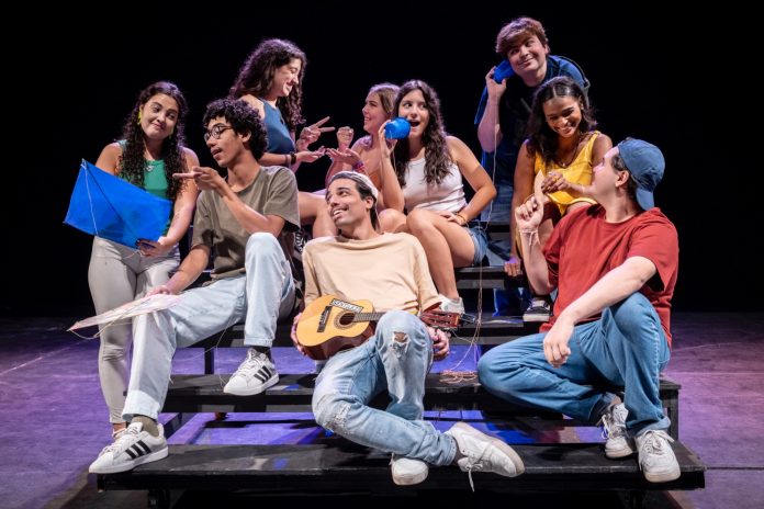 Espetáculo ‘Moleque, O Morro canta Gonzaguinha’ estreia no Teatro Nathalia Timberg, na Barra da Tijuca