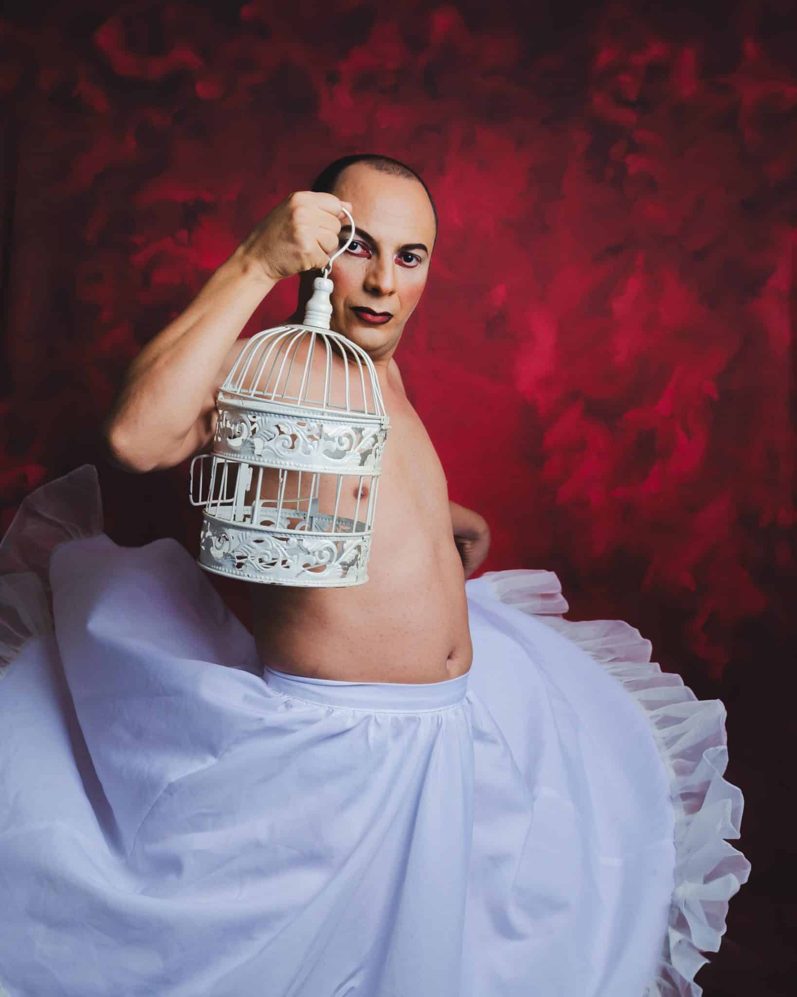 revistaprosaversoearte.com - Espet&aacute;culo 'Eu, Estat&iacute;stica', com Maciel Silva estreia no Teatro Casa de Artes SP