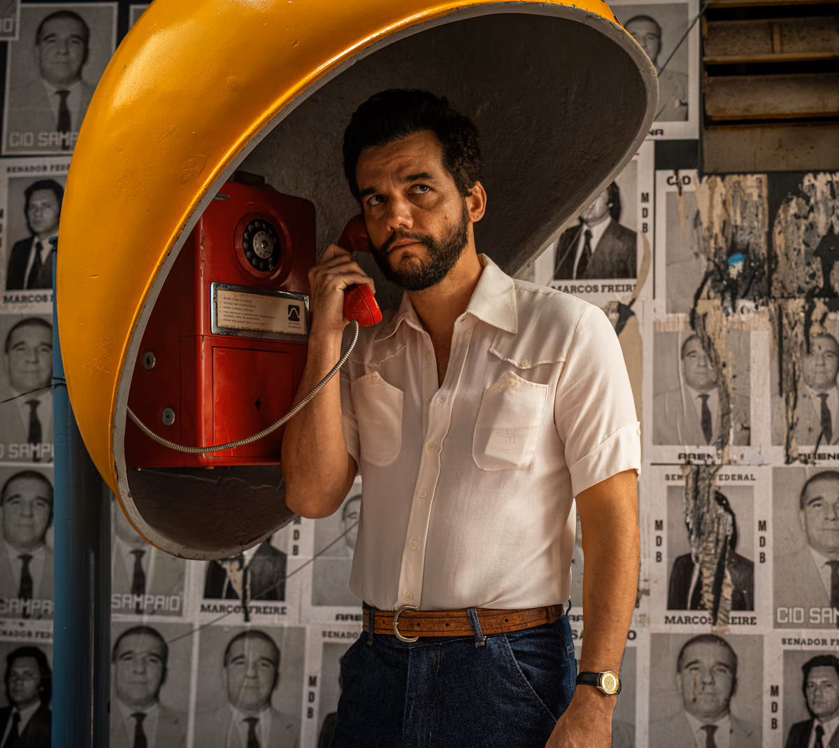 “O Agente Secreto”, filme brasileiro é ovacionado por 15 minutos em Cannes revistaprosaversoearte.com - “O Agente Secreto”, filme brasileiro é ovacionado por 15 minutos em Cannes