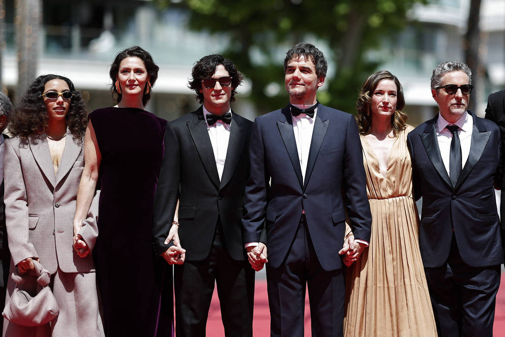 “O Agente Secreto”, filme brasileiro é ovacionado por 15 minutos em Cannes revistaprosaversoearte.com - “O Agente Secreto”, filme brasileiro é ovacionado por 15 minutos em Cannes