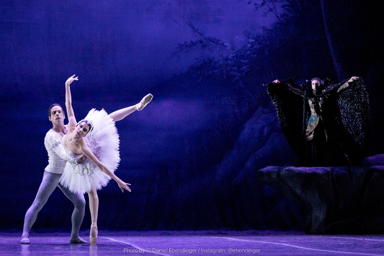 O Lago dos Cisnes, de Tchaikovsky, retorna ao palco do Theatro Municipal do Rio de Janeiro revistaprosaversoearte.com - O Lago dos Cisnes, de Tchaikovsky, retorna ao palco do Theatro Municipal do Rio de Janeiro