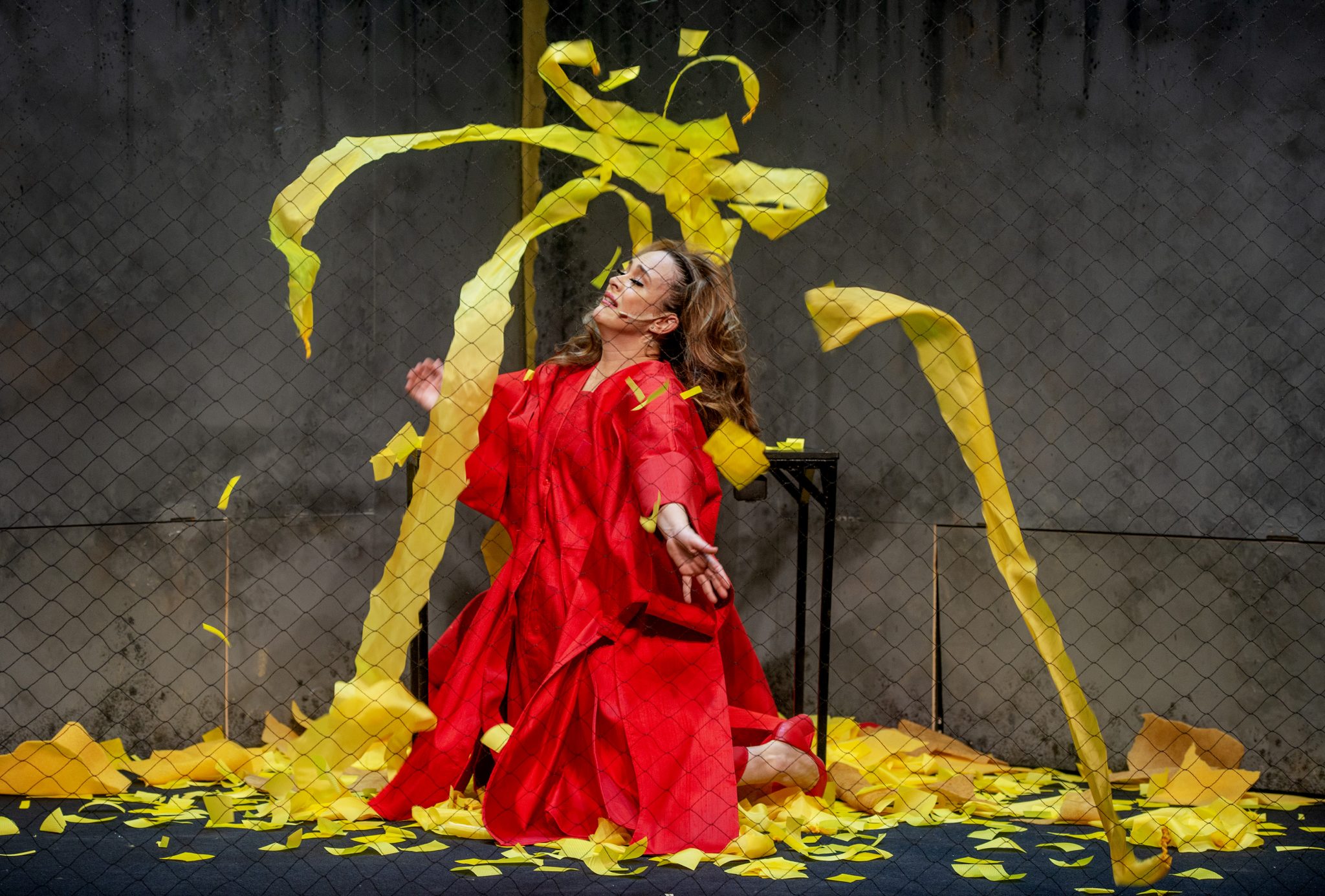 Espetáculo O papel de parede amarelo e EU, em nova temporada Teatro FAAP revistaprosaversoearte.com - Espetáculo O papel de parede amarelo e EU, em nova temporada Teatro FAAP