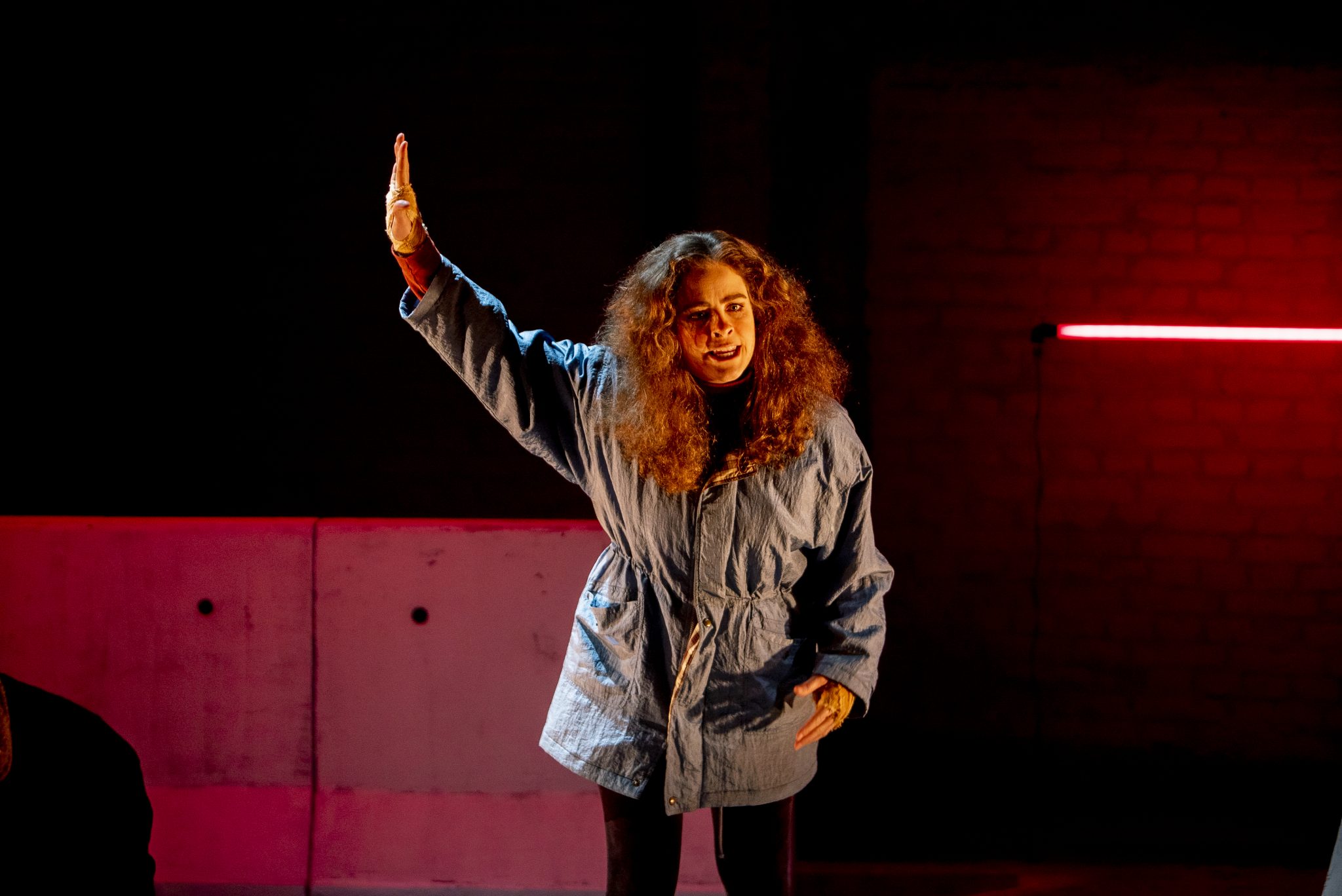 Espetáculo 'Onde Vivem os Bárbaros' faz apresentações gratuitas no Teatro Arthur Azevedo revistaprosaversoearte.com - Espetáculo 'Onde Vivem os Bárbaros' faz apresentações gratuitas no Teatro Arthur Azevedo
