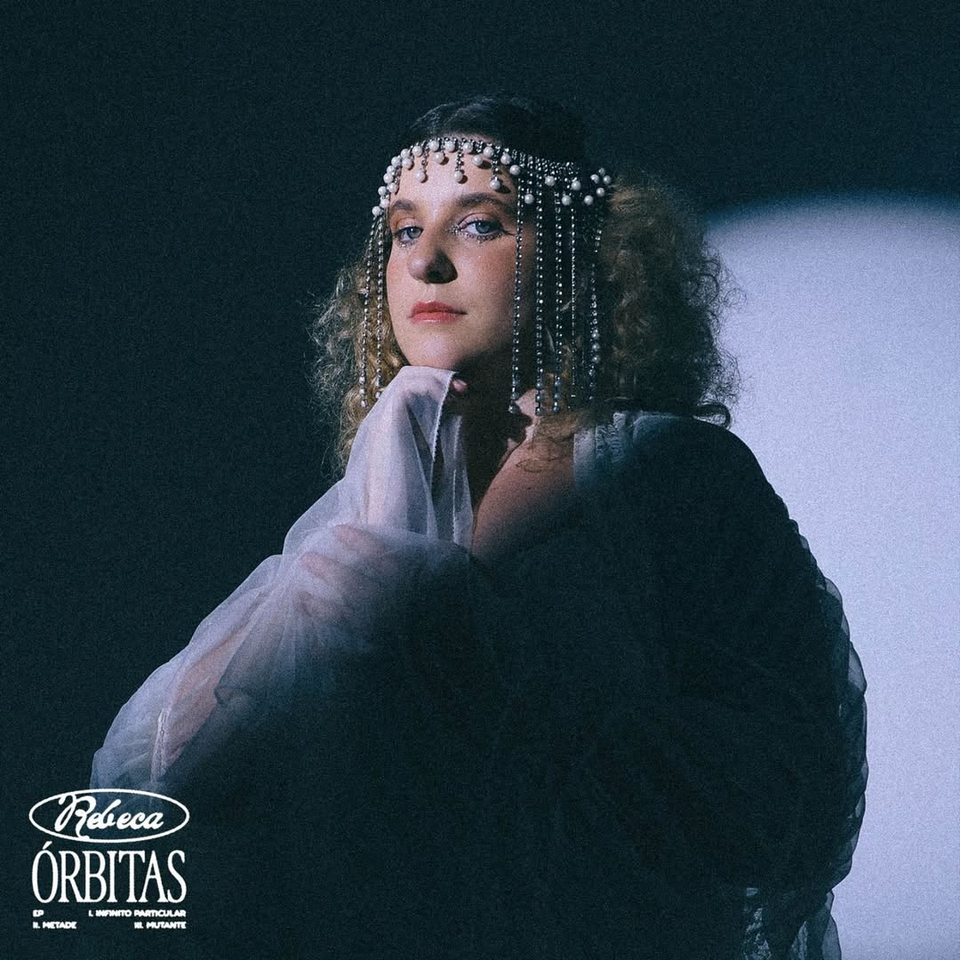 revistaprosaversoearte.com - Rebeca lança EP 'Órbitas', pela Deck