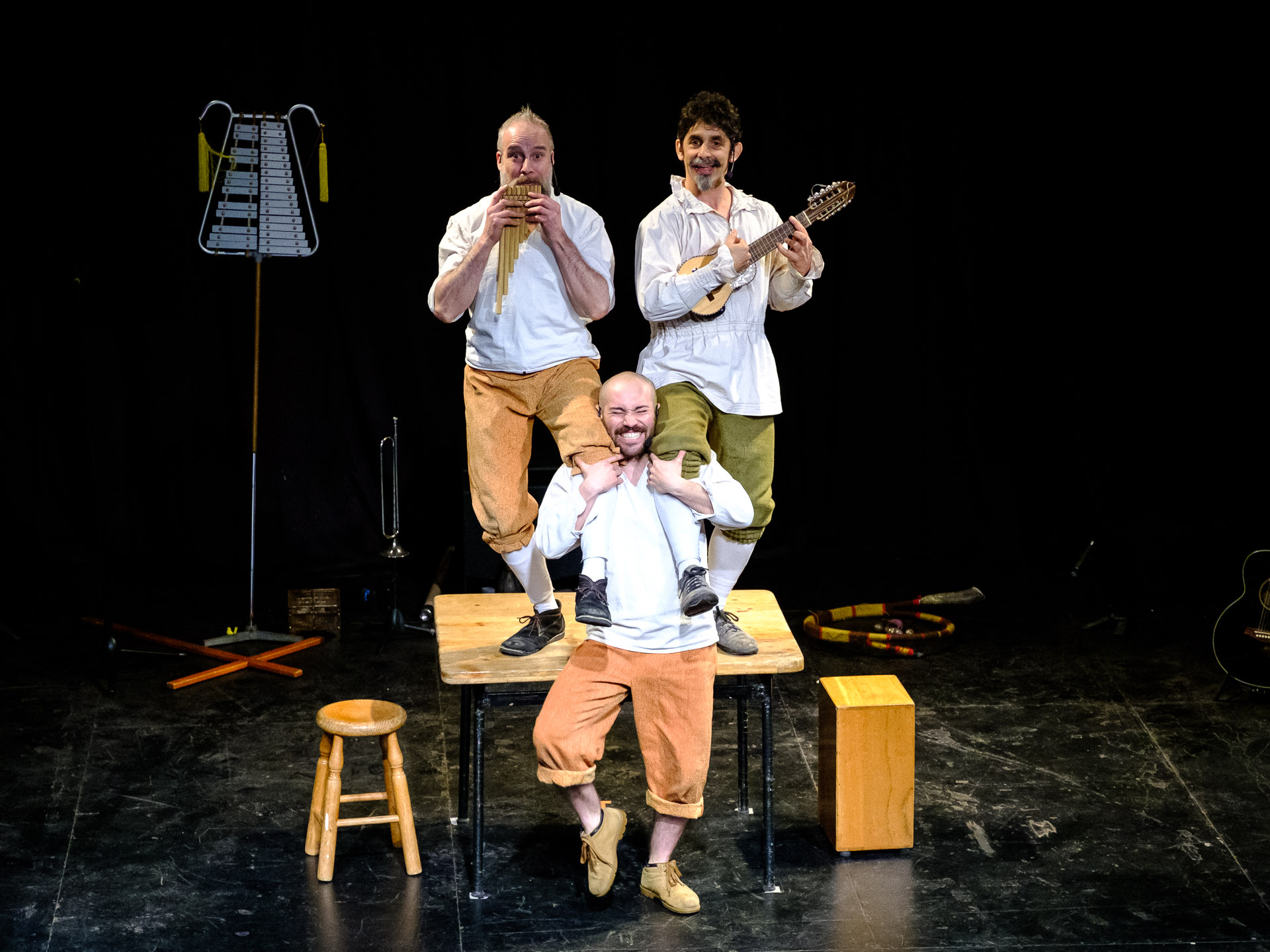 Compañía Tryo Teatro Banda estreia 'Três histórias que mudaram a história' no CCBB RJ revistaprosaversoearte.com - Compañía Tryo Teatro Banda estreia 'Três histórias que mudaram a história' no CCBB RJ