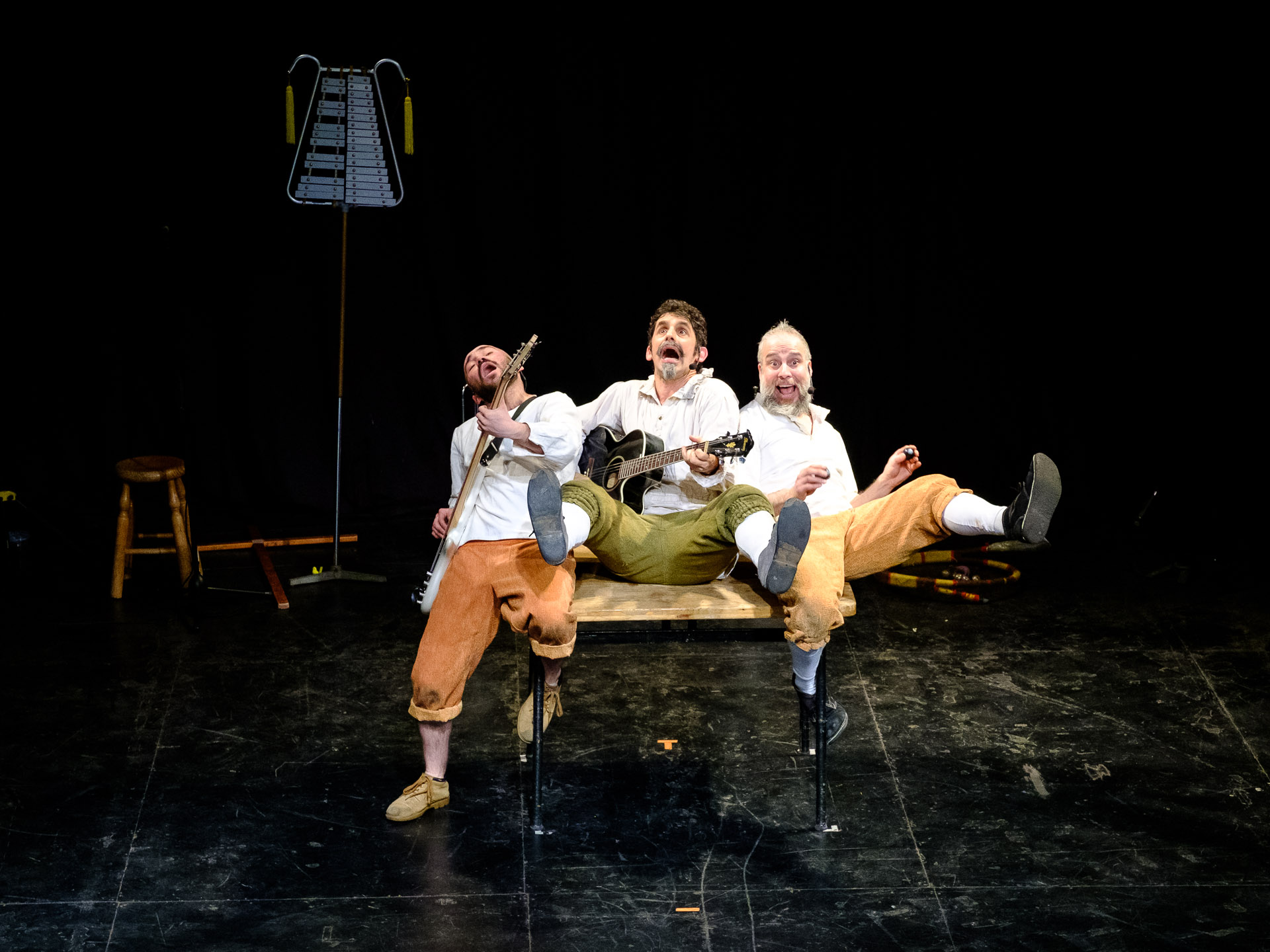 Compañía Tryo Teatro Banda estreia 'Três histórias que mudaram a história' no CCBB RJ revistaprosaversoearte.com - Compañía Tryo Teatro Banda estreia 'Três histórias que mudaram a história' no CCBB RJ