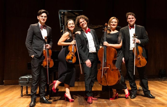 Série Música de Câmara | Duas obras primas para piano e cordas na Sala Cecília Meireles