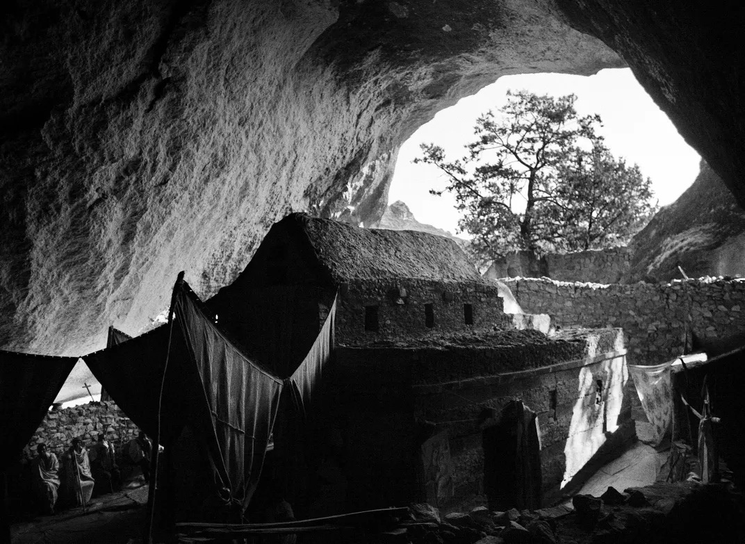 Seguindo os passos da rainha de Sabá, por Sebastião Salgado revistaprosaversoearte.com - Seguindo os passos da rainha de Sabá, por Sebastião Salgado