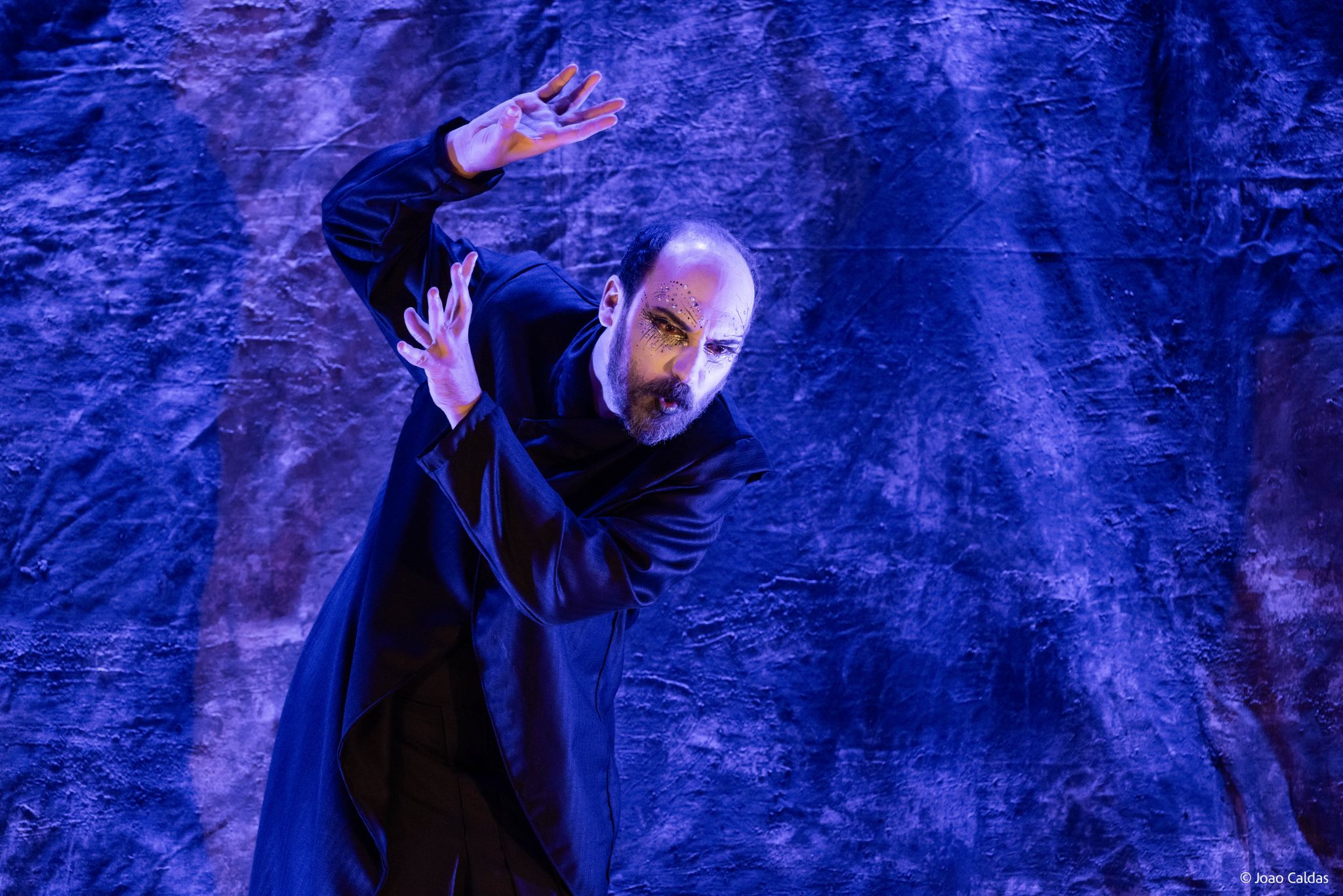 Espetáculo 'Trilogia Kafka' estreia curta temporada no Teatro do Núcleo Experimental revistaprosaversoearte.com - Espetáculo 'Trilogia Kafka' estreia curta temporada no Teatro do Núcleo Experimental
