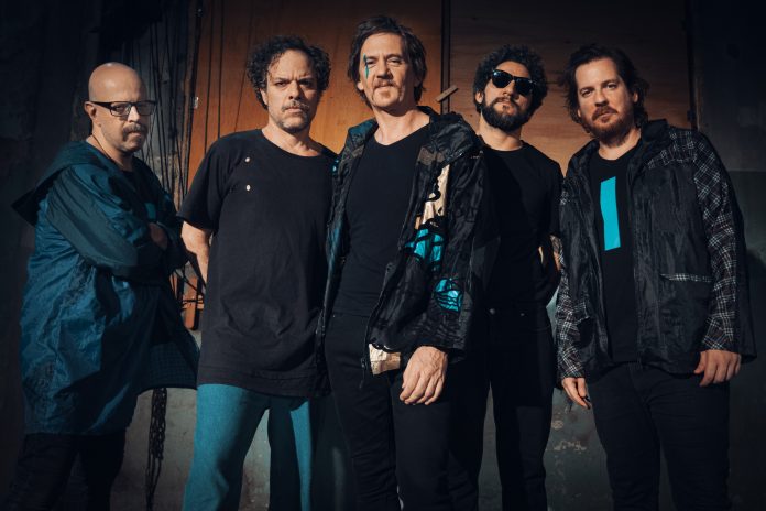 Quinteto Undo lança single ‘Porcos Não Olham Pro Céu’
