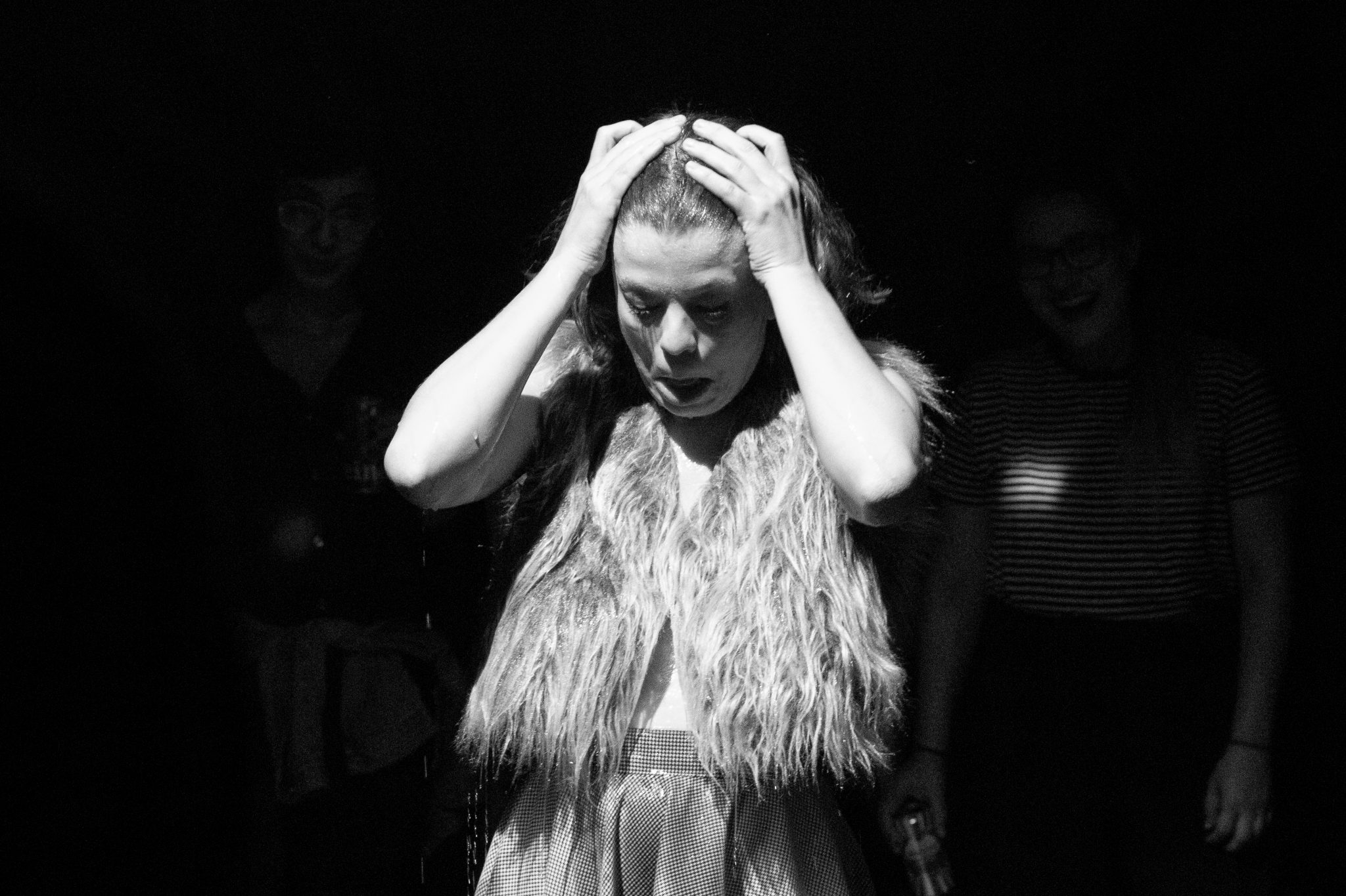Bruna Betito faz apresentações gratuitas do solo 'Vaca' na Cia de Teatro Heliópolis revistaprosaversoearte.com - Bruna Betito faz apresentações gratuitas do solo 'Vaca' na Cia de Teatro Heliópolis