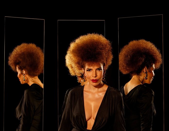 Vanessa da Mata lança álbum ‘Todas Elas’