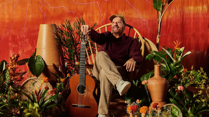João Bosco inicia a turnê ‘Boca Cheia de Frutas’, com show no Vivo Rio