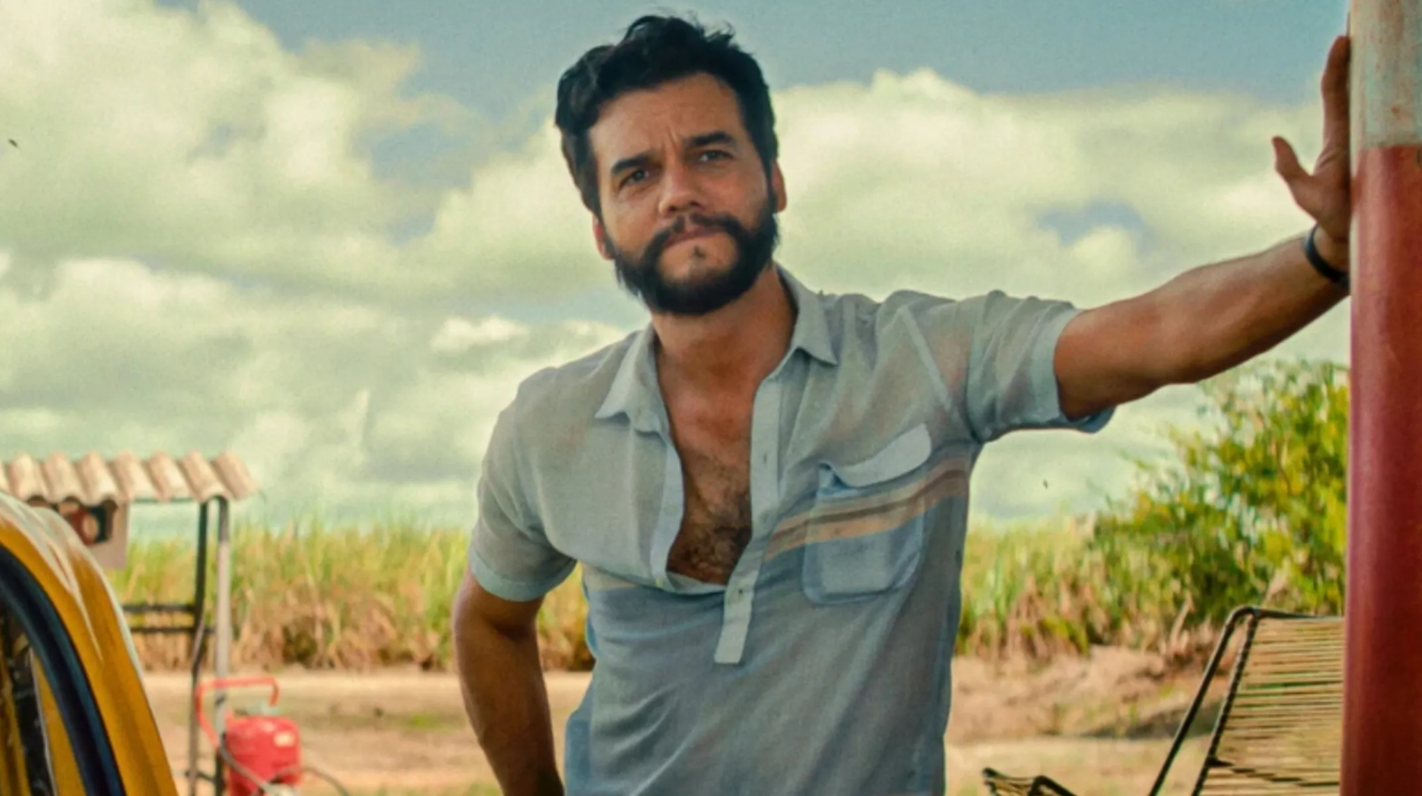“O Agente Secreto”, filme brasileiro é ovacionado por 15 minutos em Cannes revistaprosaversoearte.com - “O Agente Secreto”, filme brasileiro é ovacionado por 15 minutos em Cannes