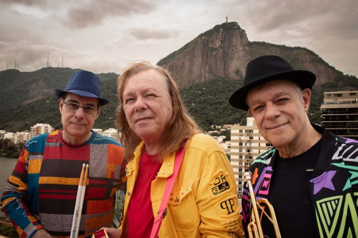 Victor Biglione, Guilherme Dias Gomes e Alfredo Dias Gomes apresentam show no Blue Note Rio