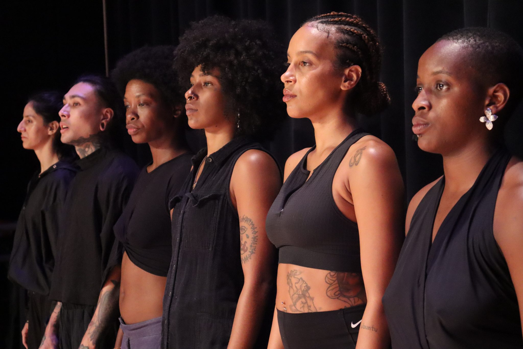 revistaprosaversoearte.com - Espetáculo de dança 'A[MAR]KALUNGA' faz apresentações no Teatro Flávio Império