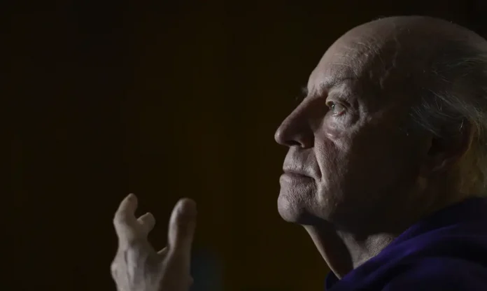 Eduardo Galeano – Dias e noites de amor e de guerra: 12 estórias breves